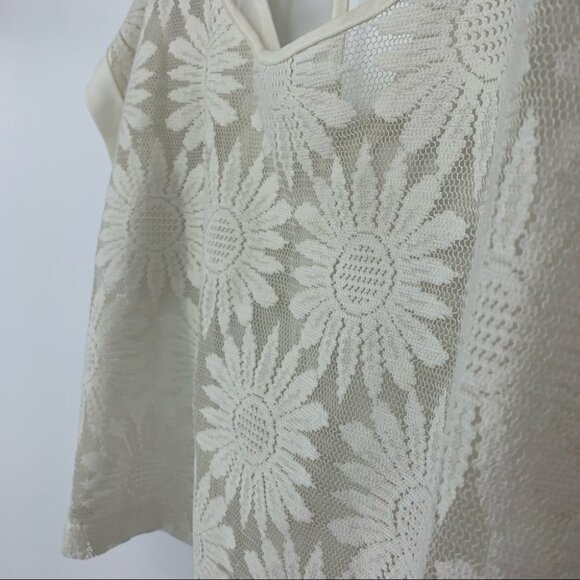 Mine sheer floral white crochet sunflower crop  top - Picture 8 of 12